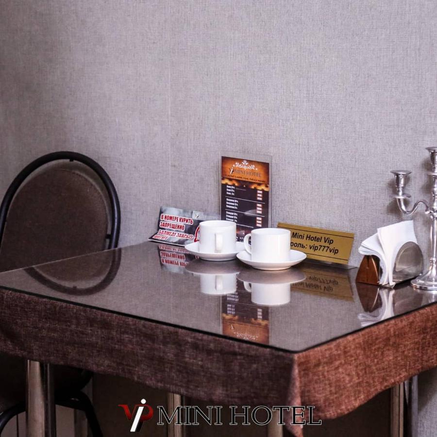 Vip Mini Hotel เซเมย์ ภายนอก รูปภาพ