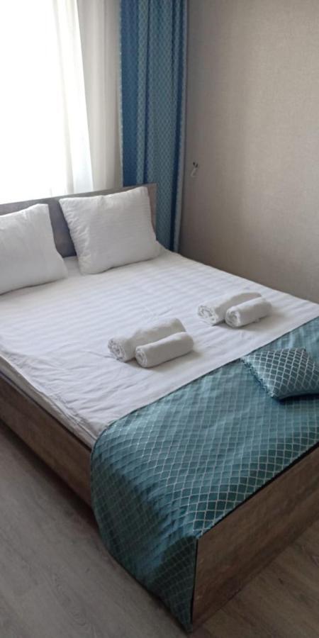 Vip Mini Hotel เซเมย์ ภายนอก รูปภาพ